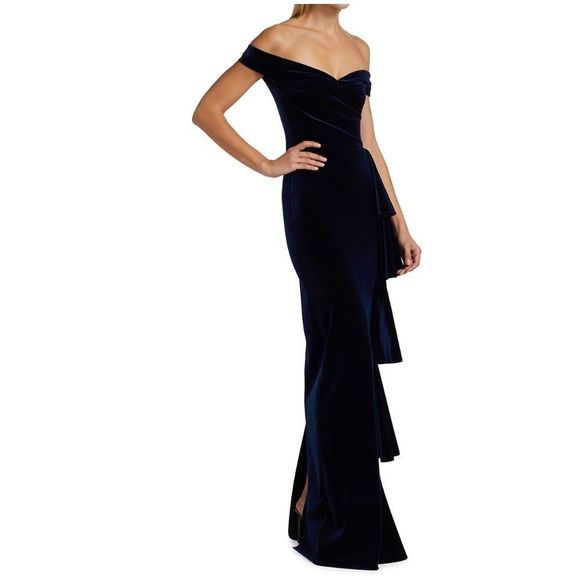 Chiara Boni La Petite Robe Willa Off-The-Shoulder Velvet Gown - Picture 2 of 11